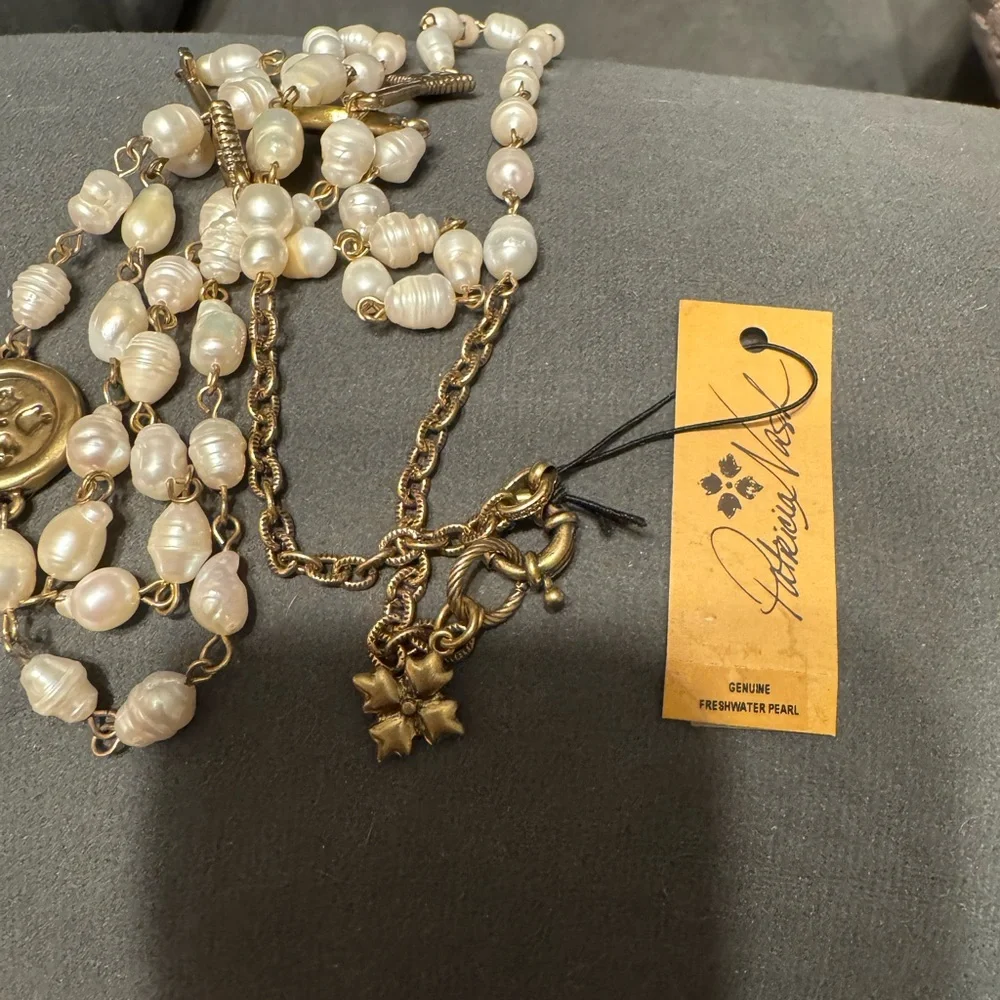 Patricia Nash Gold and Cream Pearl Necklace - Picture 9 of 11